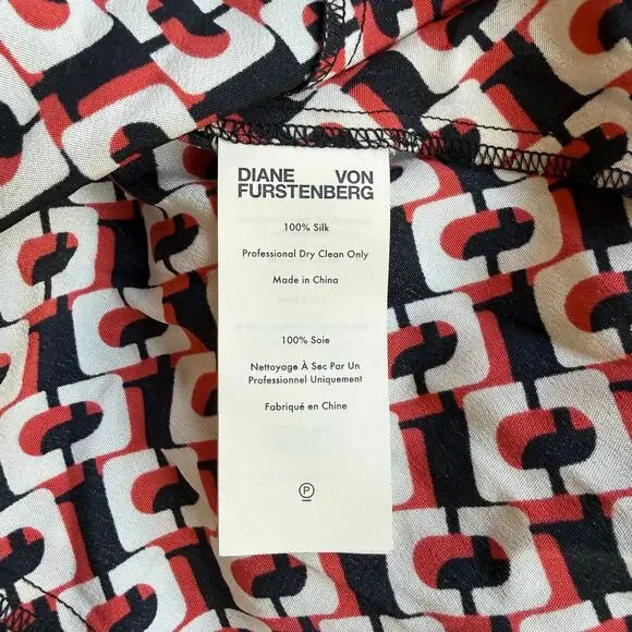 100% Silk Diane Von Furstenberg ￼ Geometric Dress - Excellent Preloved - Picture 5 of 6